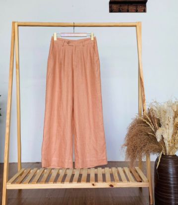Ảnh của Quần dài 1 ly Linen tưng cam sữa