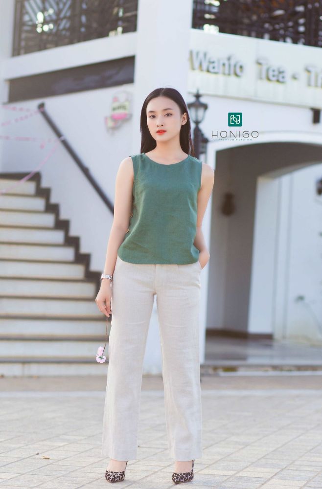 SET LINEN QUẦN BE KEM ỐNG VỪA ÁO NÚT 2 SƯỜN XANH LÁ ĐẬM